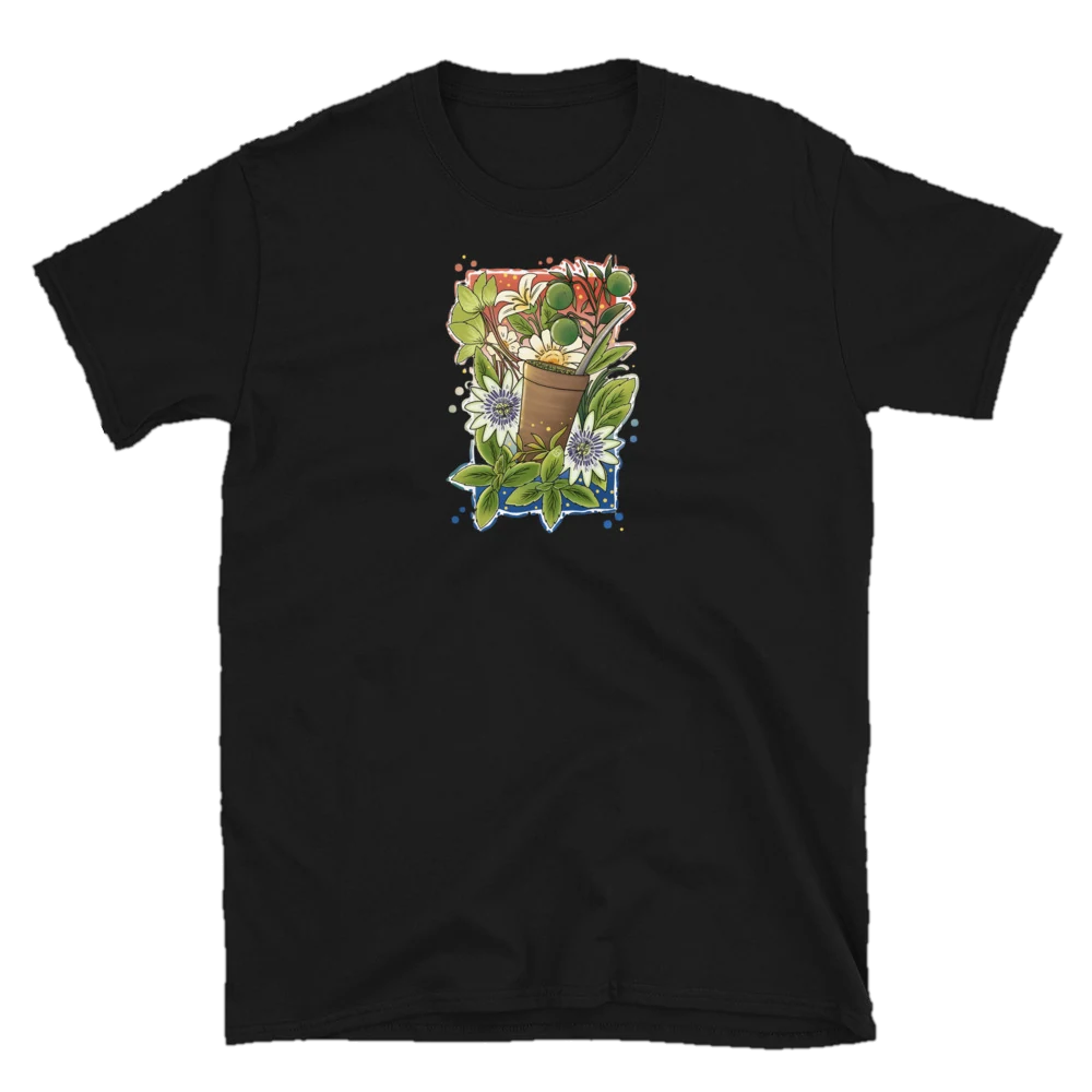 Camiseta negra con una guampa de tereré rodeada de yuyos, limones y flores de mburucuyá